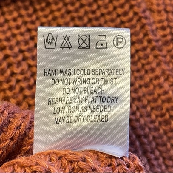 ✅Host Pick✅ Miracle USA Cropped Sweater, M/L - Picture 6 of 9